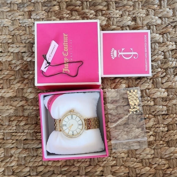 Juicy Couture Accessories - ✨️NWT JUICY COUTURE Gold Diamond lined Watch